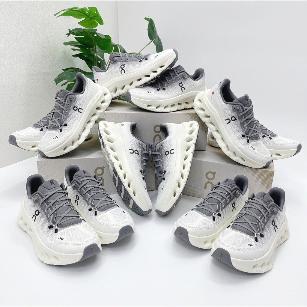 On Cloudtilt 鈥淩ock/Ivory鈥?