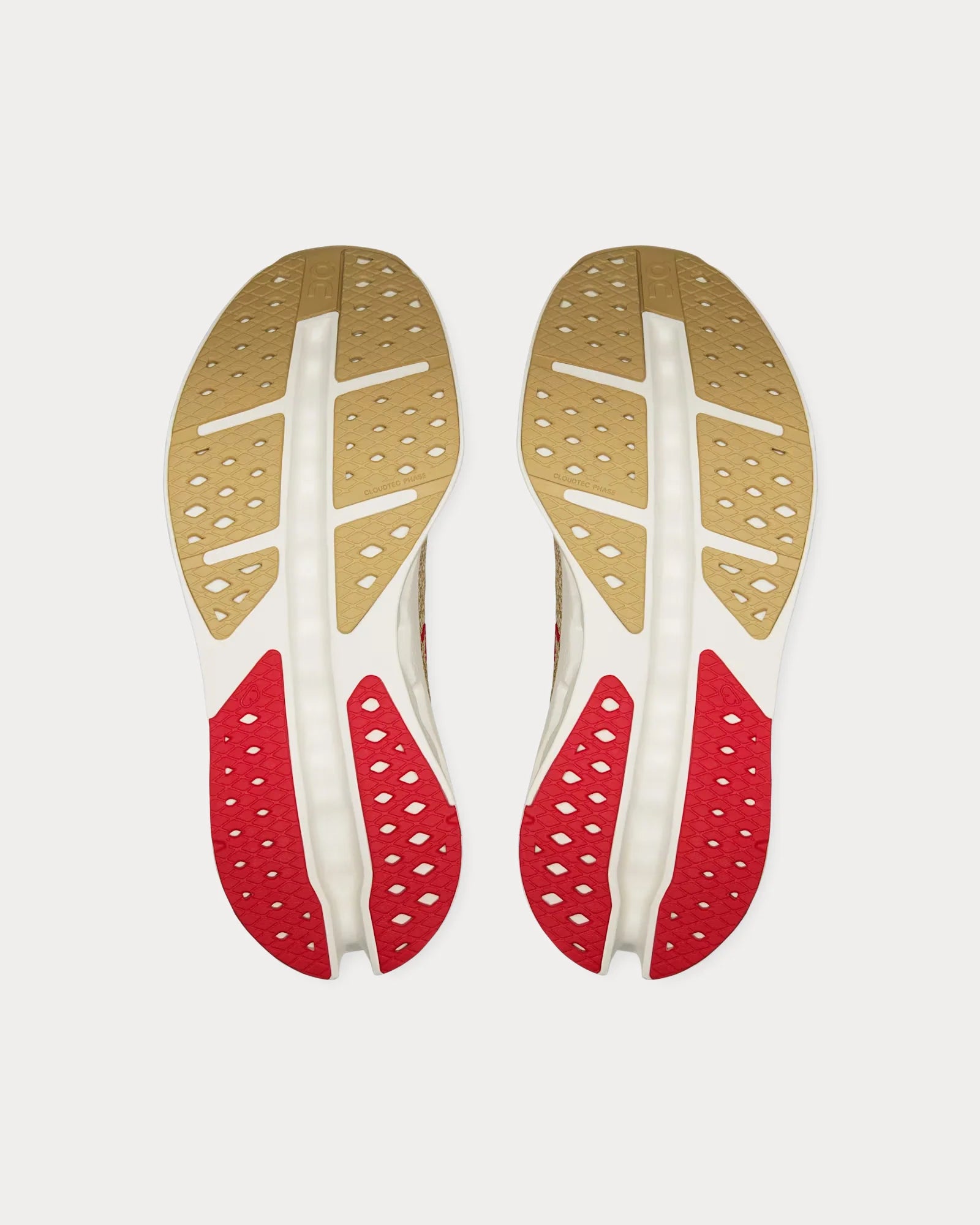 On 鈥?Cloudsurfer Max 鈥榊ear of the Horse鈥?Chai / Ivory Running Shoes